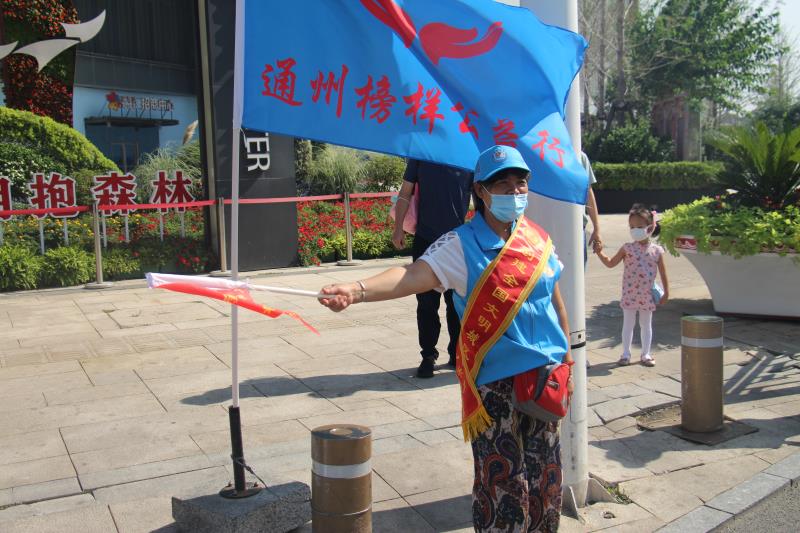 <strong>女人被男人操网站</strong>